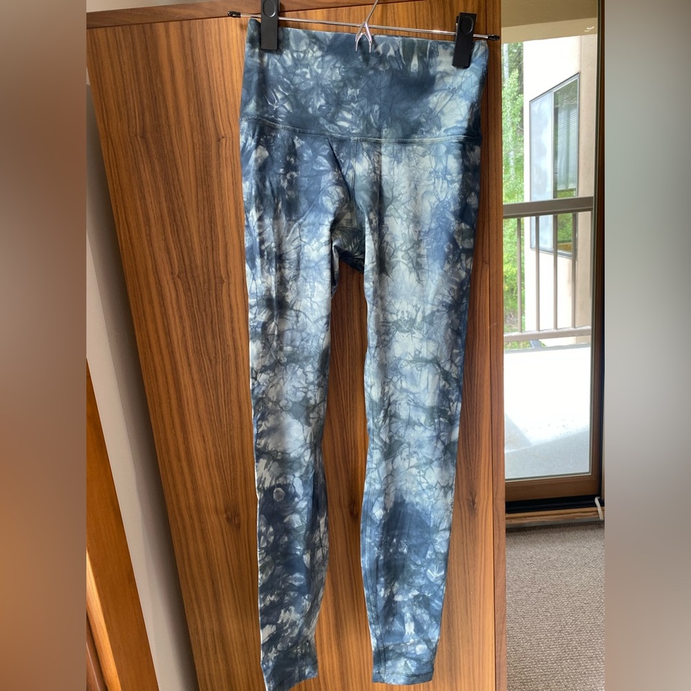 Lululemon Wunder Under luxtreme fabric | 4